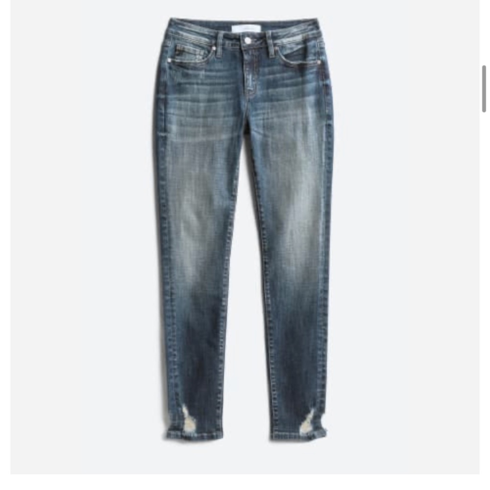 Kan Can Kiri Low Rise Skinny Distressed Jean. Size 31.